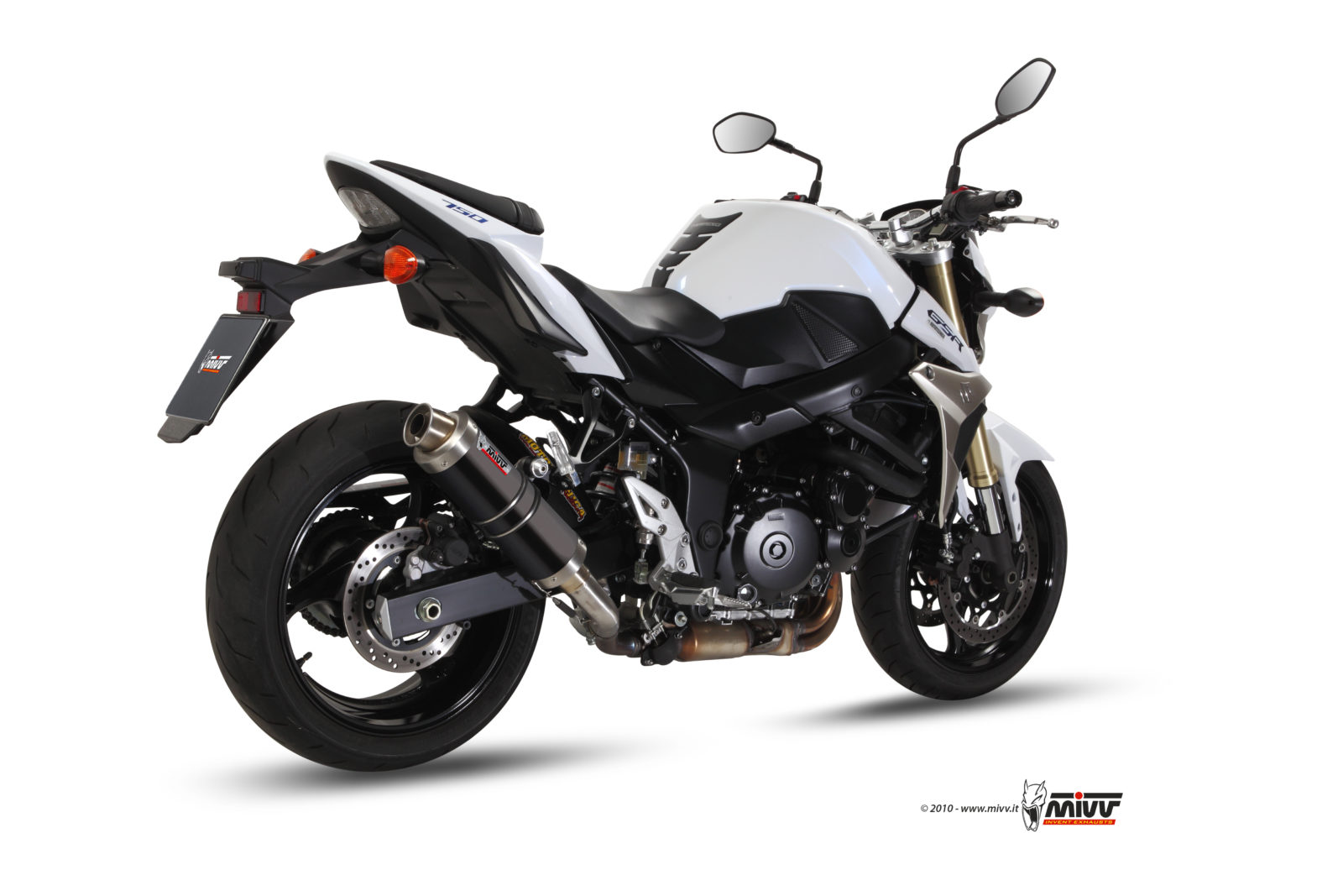 mivv-x-m1-black-moon-slip-on-s-037-lxb-per-suzuki-gsr-750-2011-2016 image 3